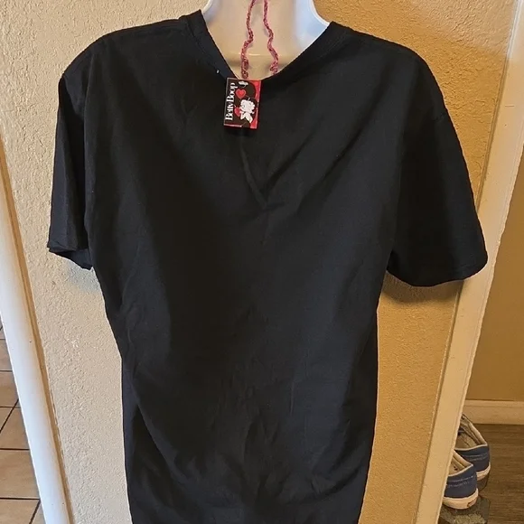 Betty Boop Black and Red Short Sleeve Tee with Retro Cartoon Design - Picture 2 of 5